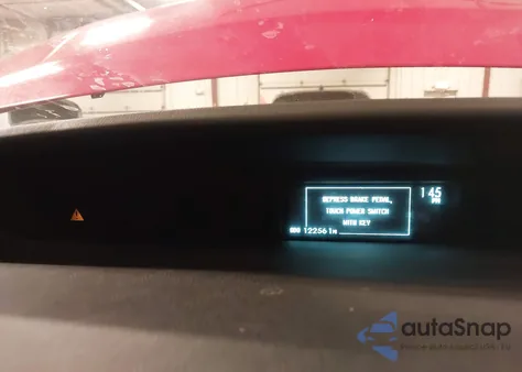 2015 Toyota Prius Persona Series Special Edition z USA, uszkodzony, nr VIN JTDKN3DU6F0400341